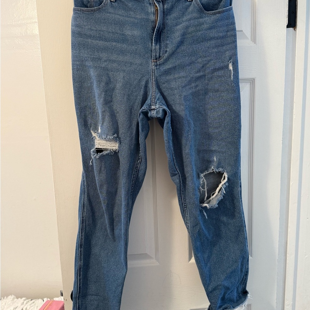 Hollister High Rise Distressed Blue Jeans